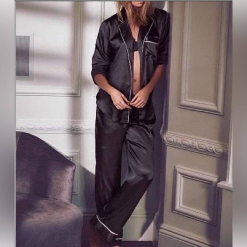 Victoria’s Secret Black Subdued Polkadot Pajama Pants